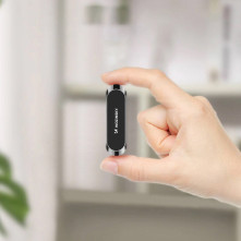 Wozinsky mágneses műszerfalra helyezhető telefon tartó - (WMH-01) - FEKETE