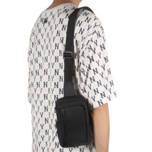 Mellkas táska, Crossbody átlós válltáska férfiaknak - Méret: 9 x 15 cm - FEKETE