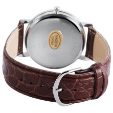Classique unisex karóra műbőr szíjjal - BARNA